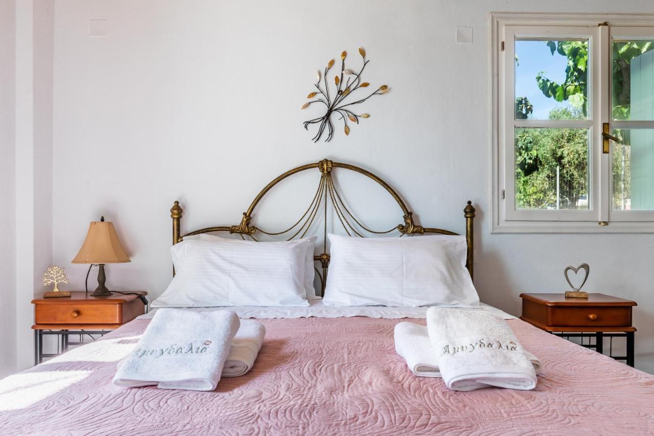 Skopelos Amigdalia Cottage Exterior foto